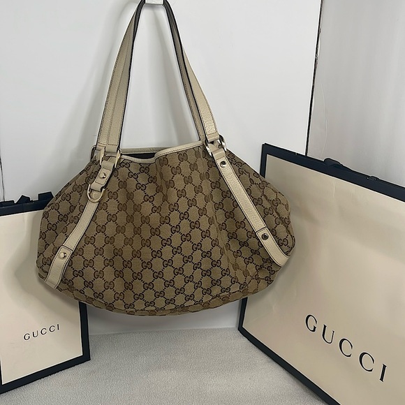 Gucci Handbags - ‼️Preloved GUCCI Abbey Canvas Luxury Tote Bag - AUTHENTIC‼️